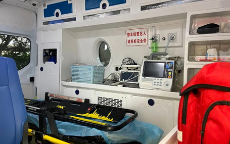 急救車載監護儀/互聯網+院前急救天榮醫療-5G智慧型救護車讓患者上車即入院！